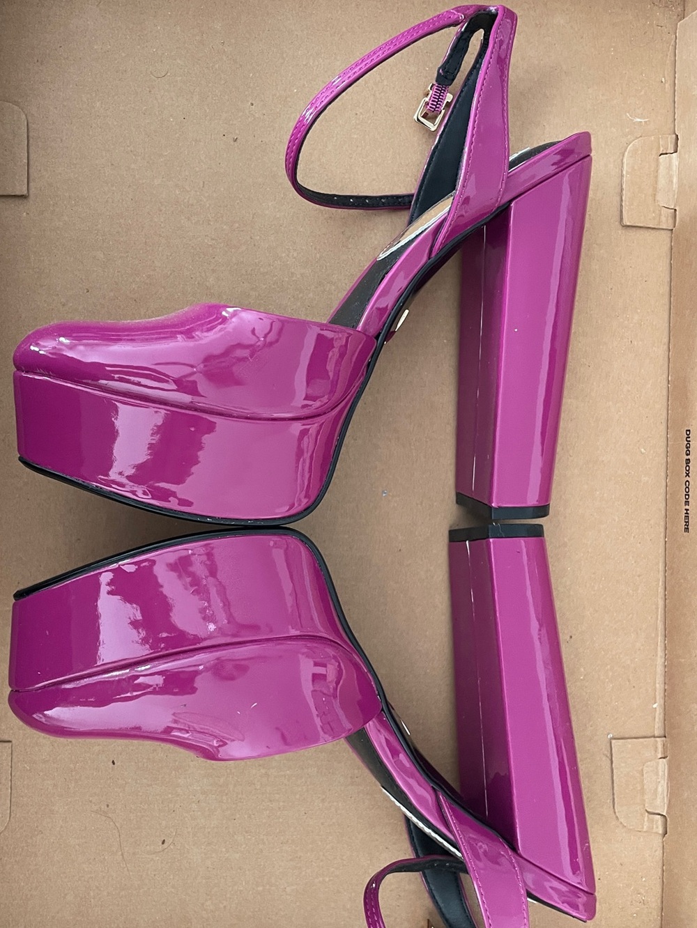 Express Rounded Toe Platform Pumps - Picture 9 of 11